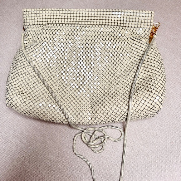 Vintage 1970s Whiting And Davis International Ivory Mesh Shoulder Bag - Picture 1 of 13